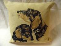 Coussin Animaux chasseurs 

Coussin rectangulaire double face avec plusieurs motifs a decouvrir en magasin 

- 100% Coton
- tissé sur les deux faces
- 45 x 33 cm
- livré avec rembourrage
- déhoussable
- nettoyage à sec